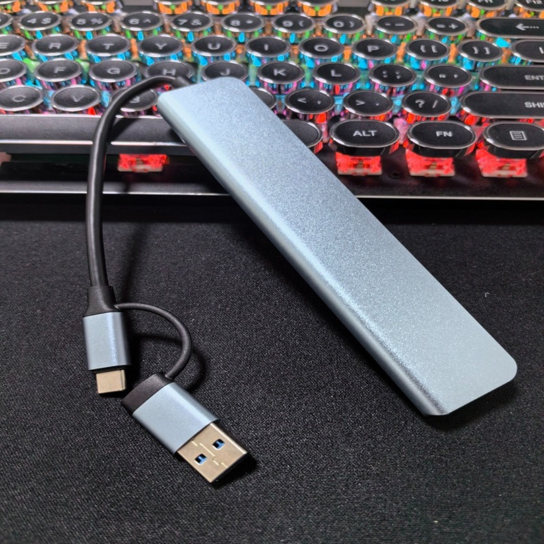 VersaHub Pro 8-in-1 Dual-Head Dock