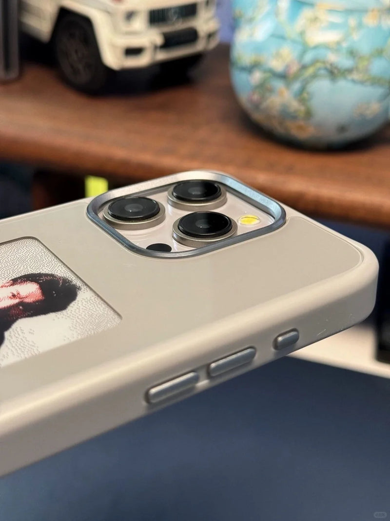 PixlrCase - Customizable E-ink iPhone Case for iPhone 13/14/15