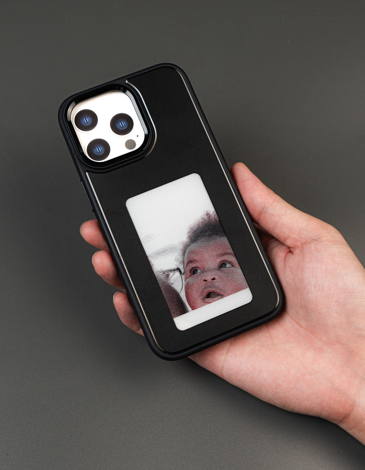PixlrCase - Customizable E-ink iPhone Case for iPhone 13/14/15 Pro